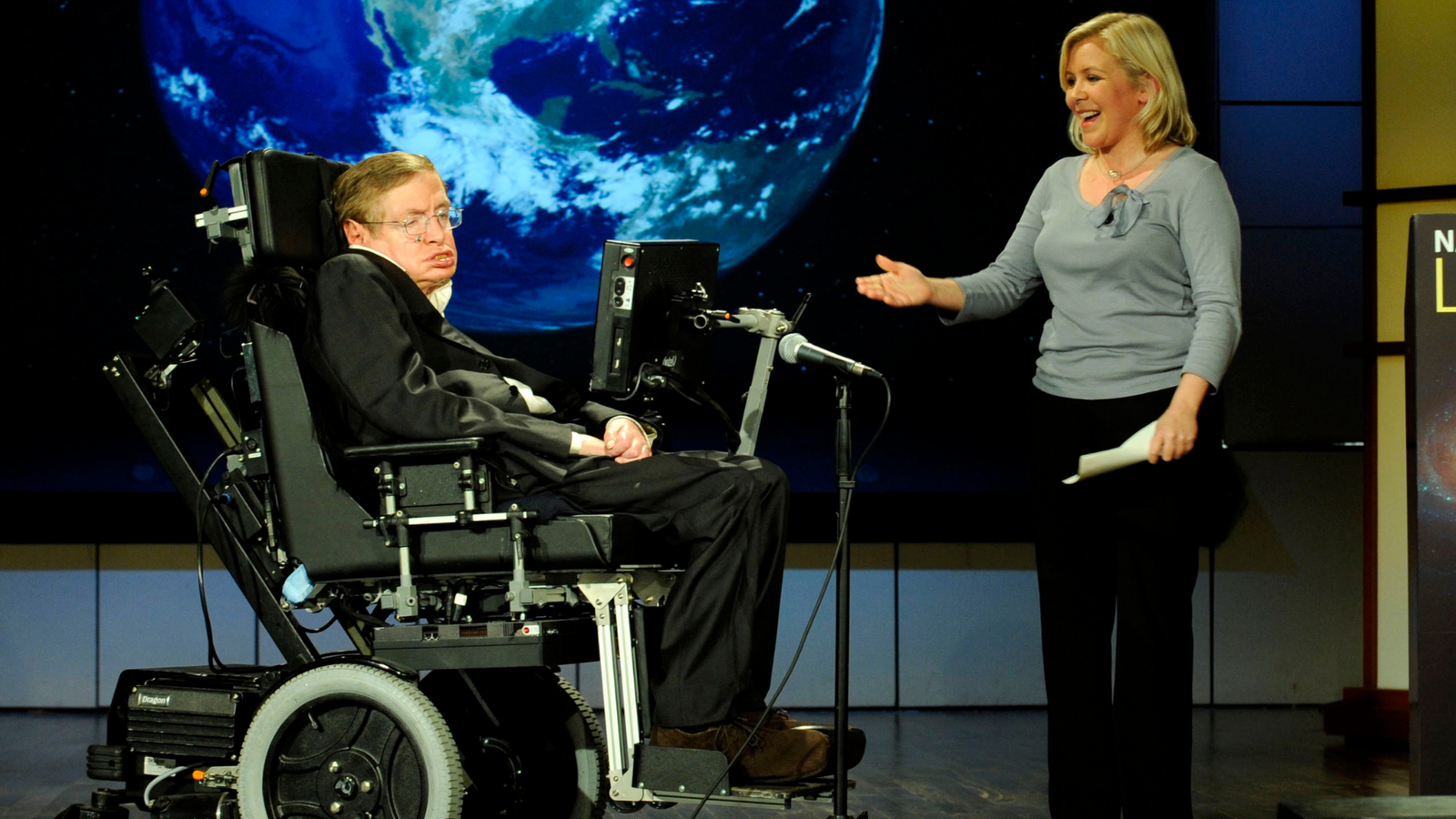 Uma Mente sem Limites: O que Stephen Hawking nos Ensina sobre Direitos e a Isenção de Imposto de Renda na Esclerose Múltipla